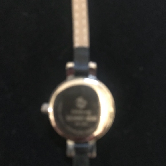 Ladies watch. Black leather by billabong - Picture 3 of 3
